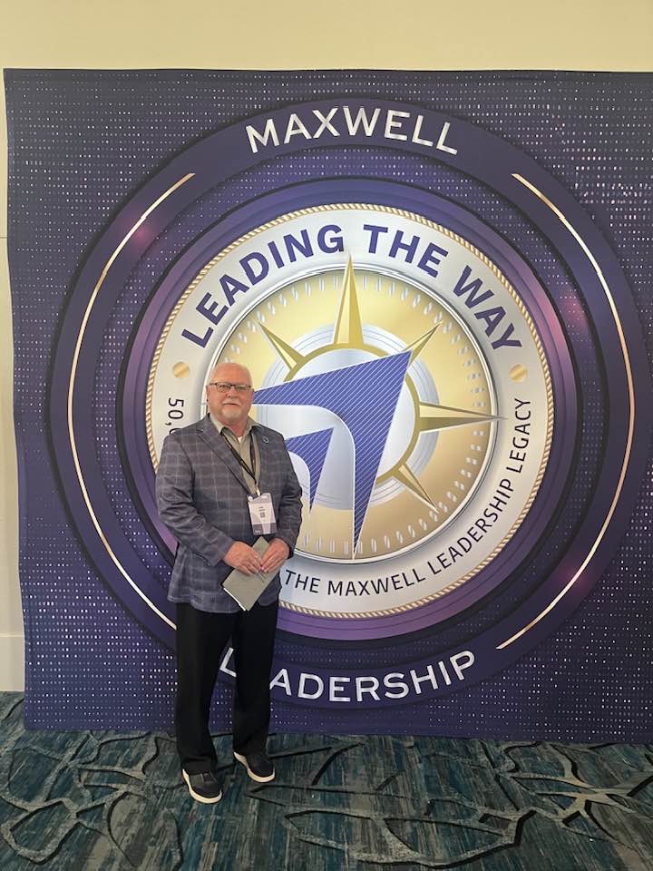Certified John Maxwell badge